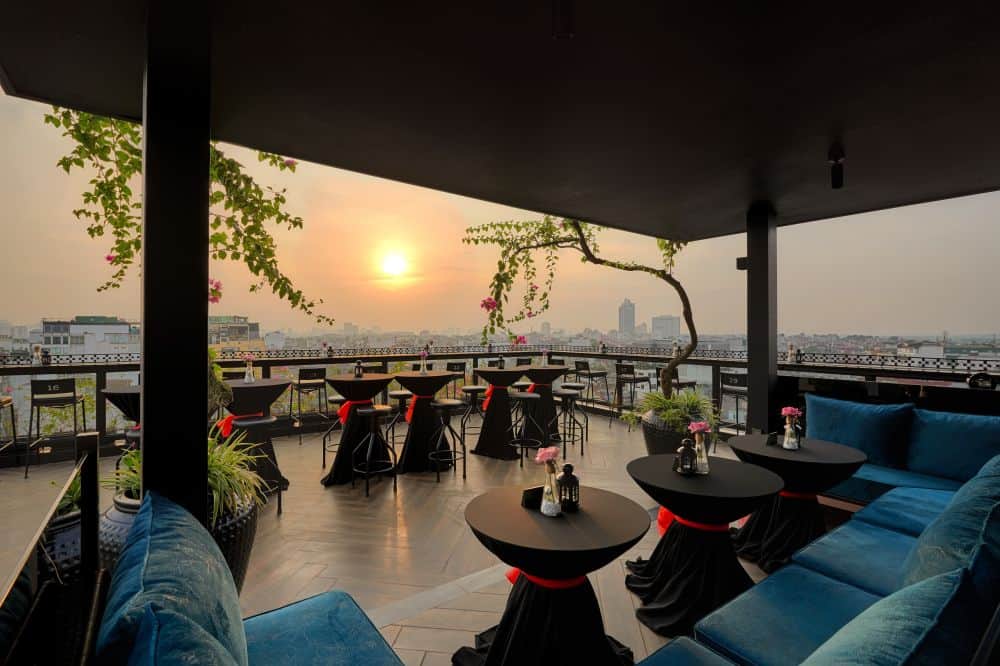 skybar-lighthouse-pho-co-ha-noi.jpg