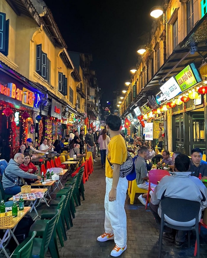 Best Photo Spots Hanoi Old Quarter: 8 Iconic Corners
