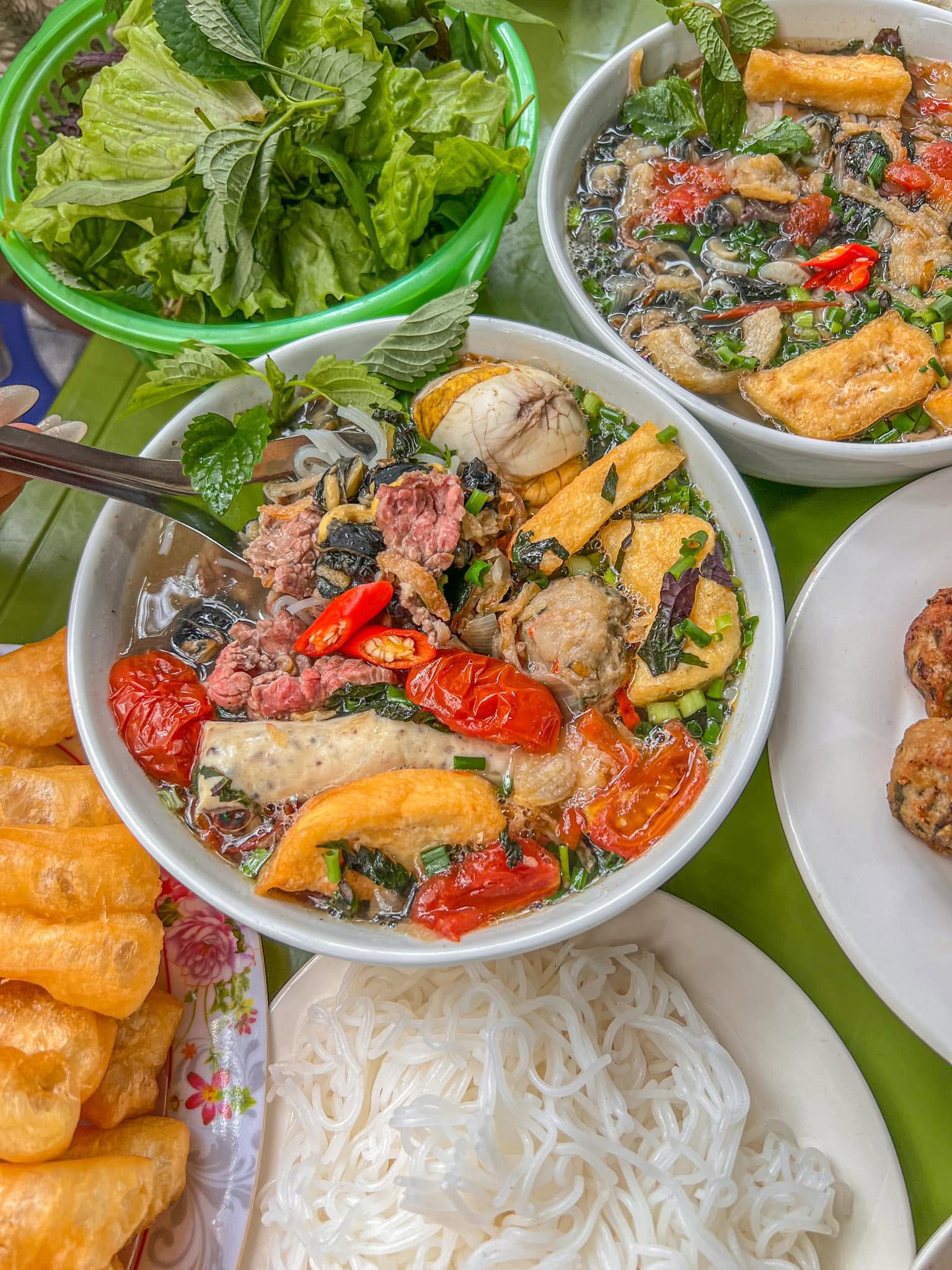 bun-oc-pho-co-ha-noi.jpg